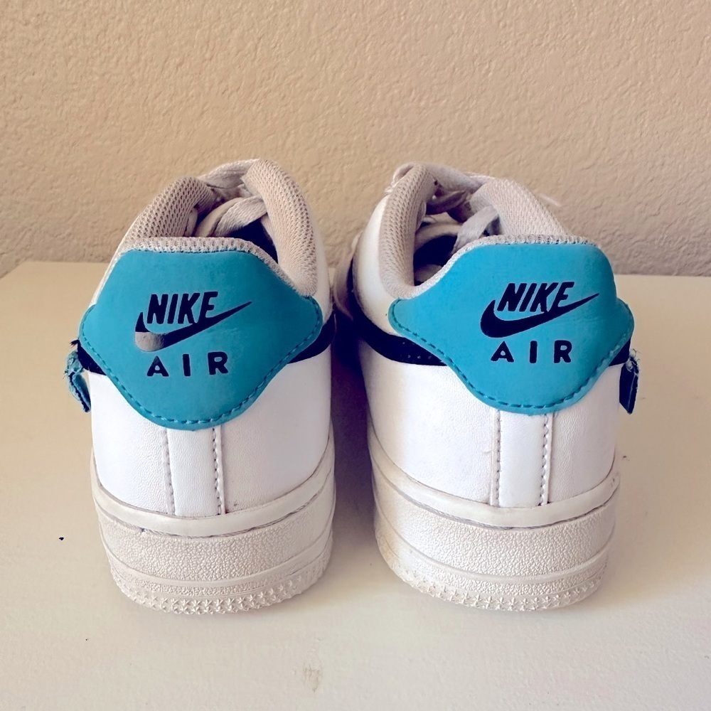 Youth 4 Nike Air Shoes - Picture 1 of 6